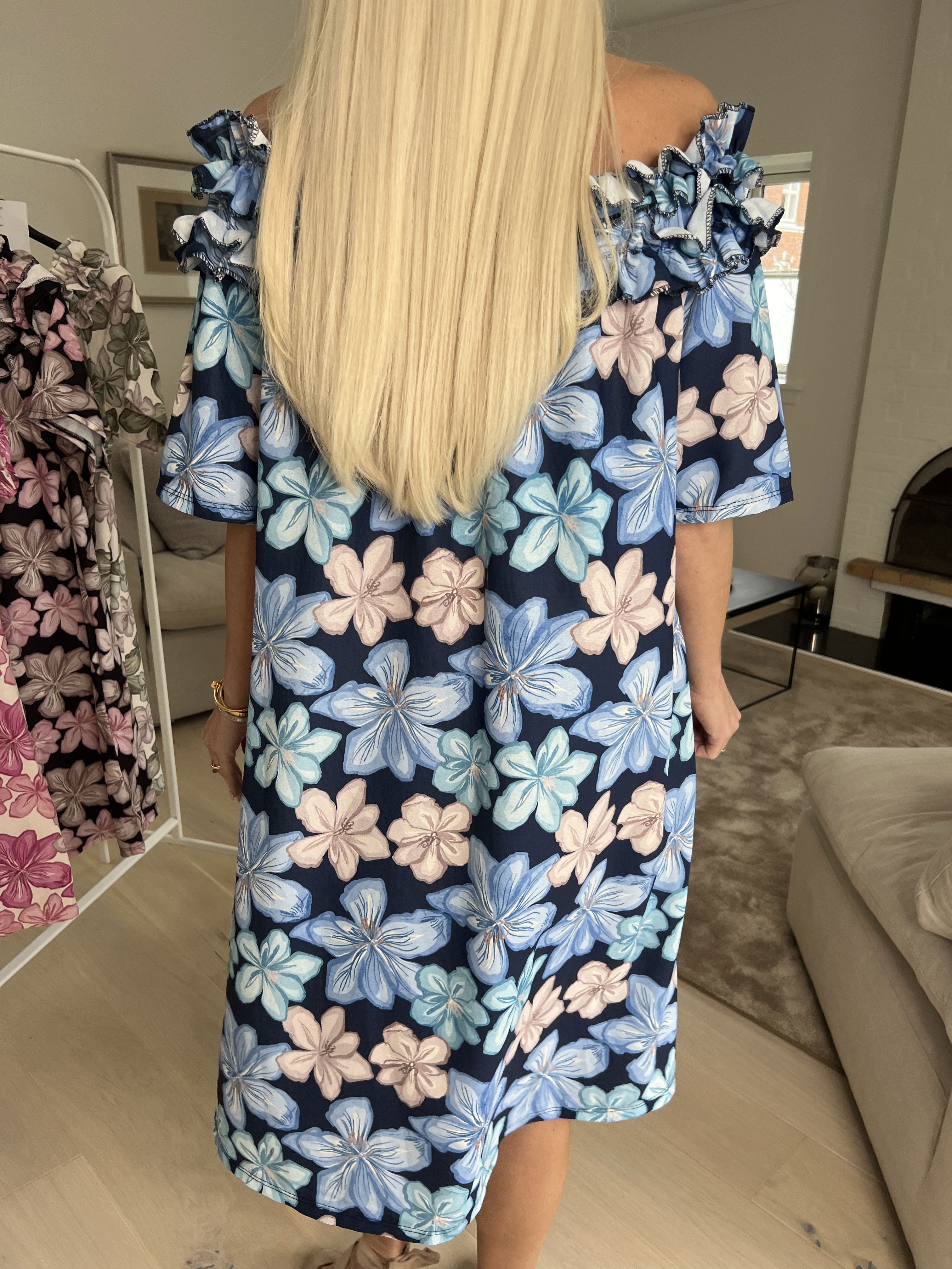 Chili Sleeveless Dress Flower - Blommig klänning med volanger